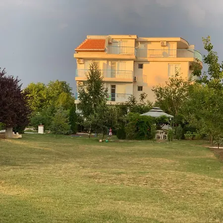Lilia * Nessebar