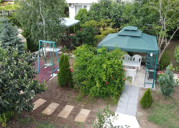 Lilia Guest house 4*