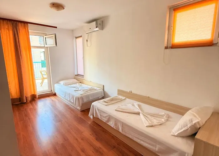 Guest house Lilia 4*