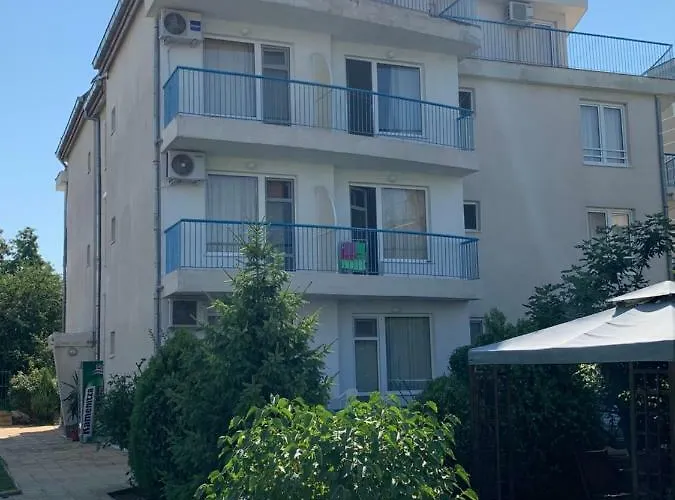 Lilia Guest house 4*