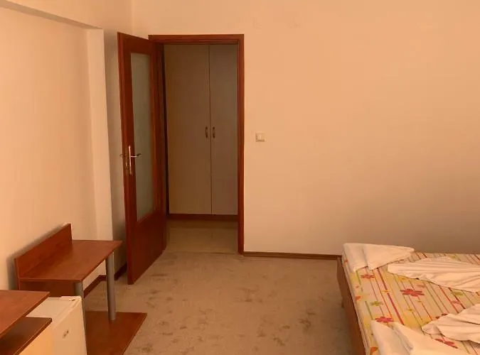 Guest house Lilia 4*