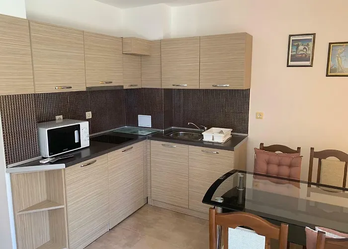 Guest house Lilia 4*